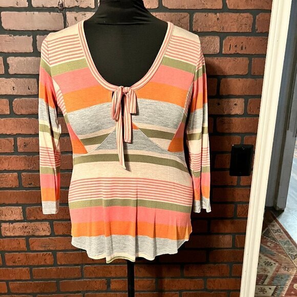 Women's Long sleeve Color Block Top - Picture 4 of 5